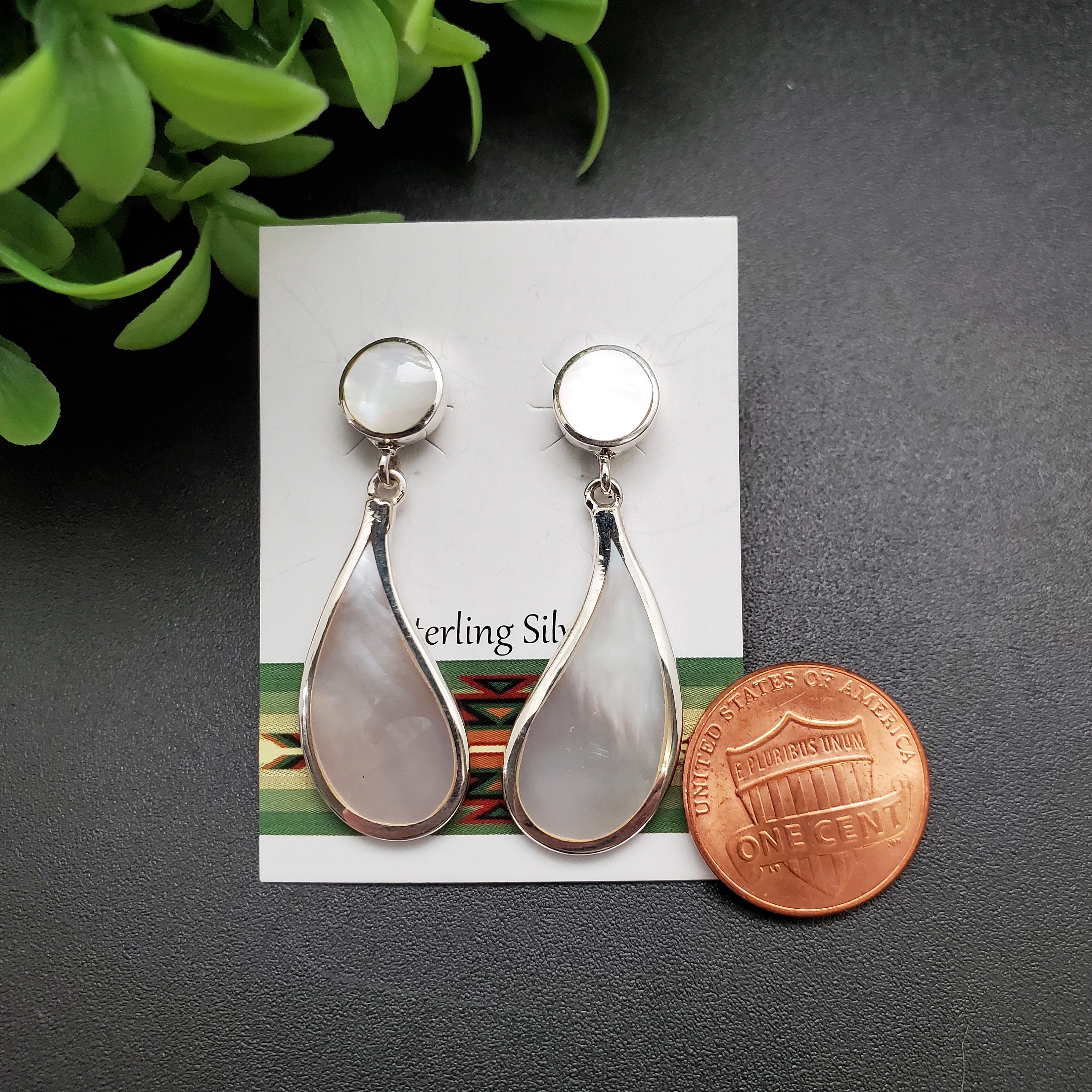 Ayu ♪ ATS-AYU232 | White Mother of Pearl Earrings | Sterling