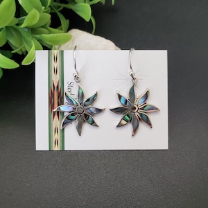 QQ-218 | Kolczyki z kwiatkami z muszli abalone | Srebrne kolczyki z kwiatkami z muszli abalone | Kolczyki z muszli paua | Kolczyki z muszli abalone