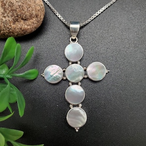 ATS-AYU247 / Opción de colgante de cruz de nácar blanco con cadena de plata / Colgante de cruz de concha blanca en plata esterlina / Ideas para regalos
