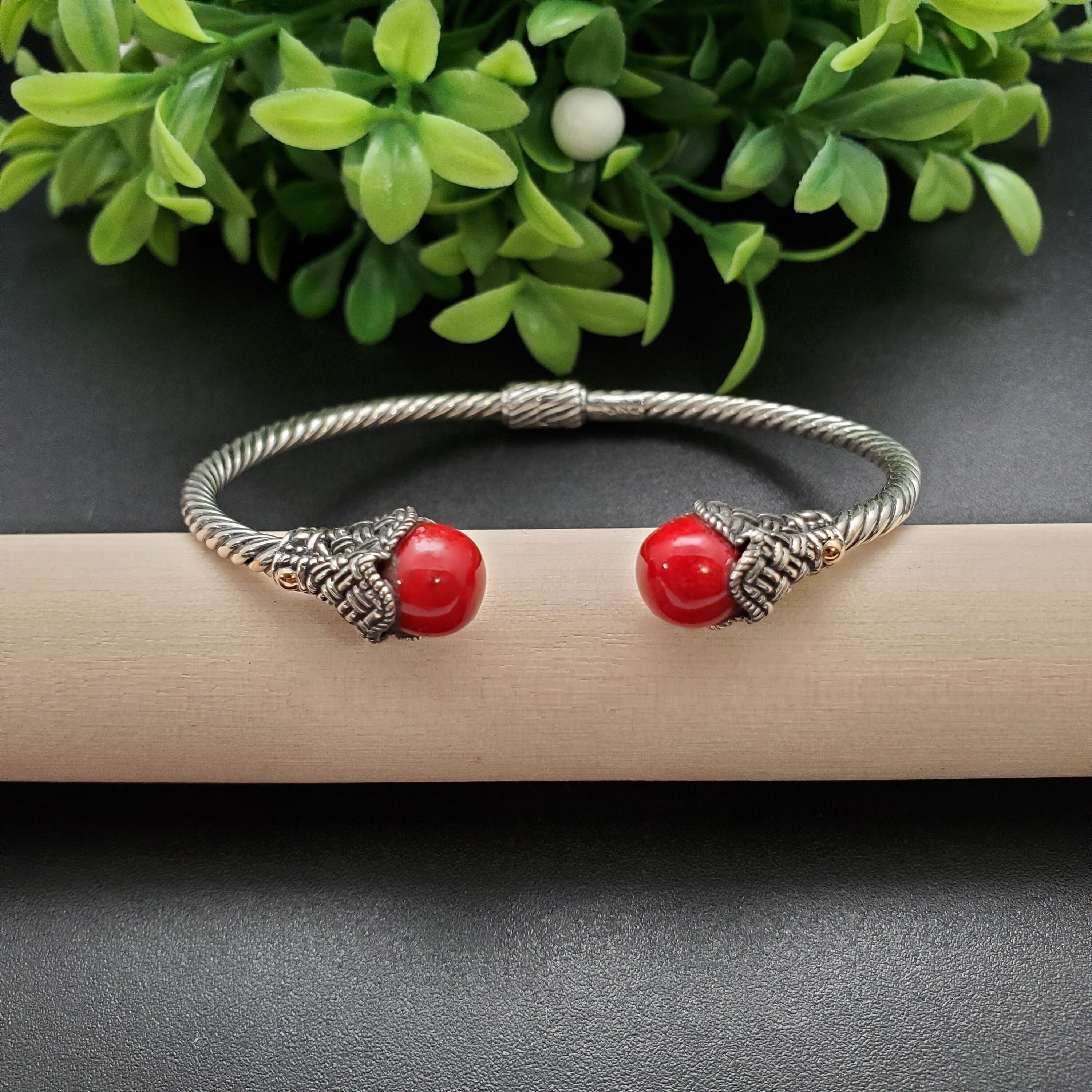 KK-196 | スターリングシルバー レッドコーラル ブレスレット カフ