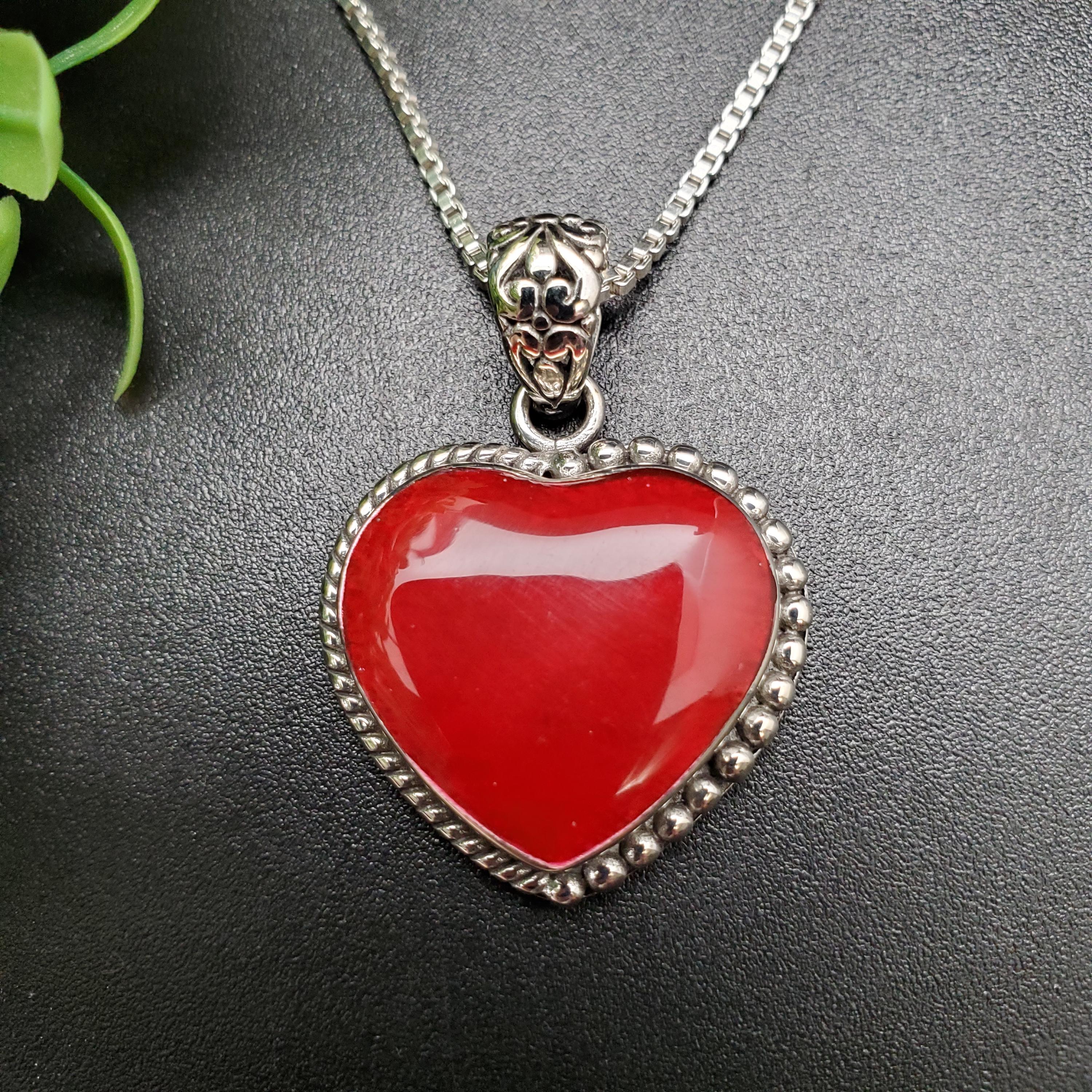 QQ-553 | Simple Red Coral Heart Necklace Pendant Option With