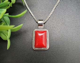 QQ-894 / Collana con ciondolo rettangolare in corallo rosso sud-occidentale / Ciondolo in corallo rosso in argento sterling / Gioielli unisex in corallo rosso / Regalo per lei