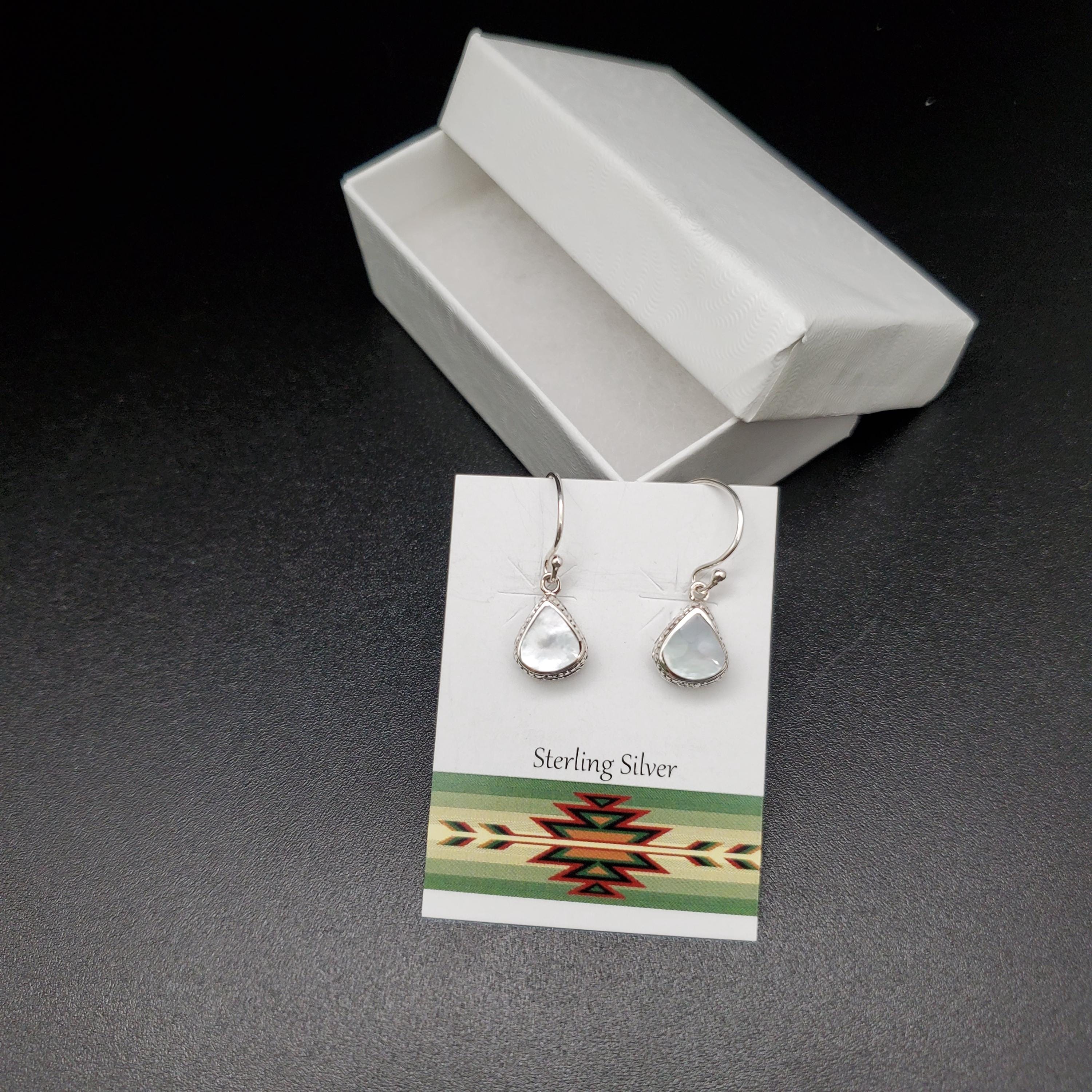 Orecchini Akoya Orecchini Pendenti Con Perla Di Conchiglia Akoya Multicolore - AAA Qualit&agrave;, Senza Nichel Orecchini Handmade Per Compleanno Anniversario