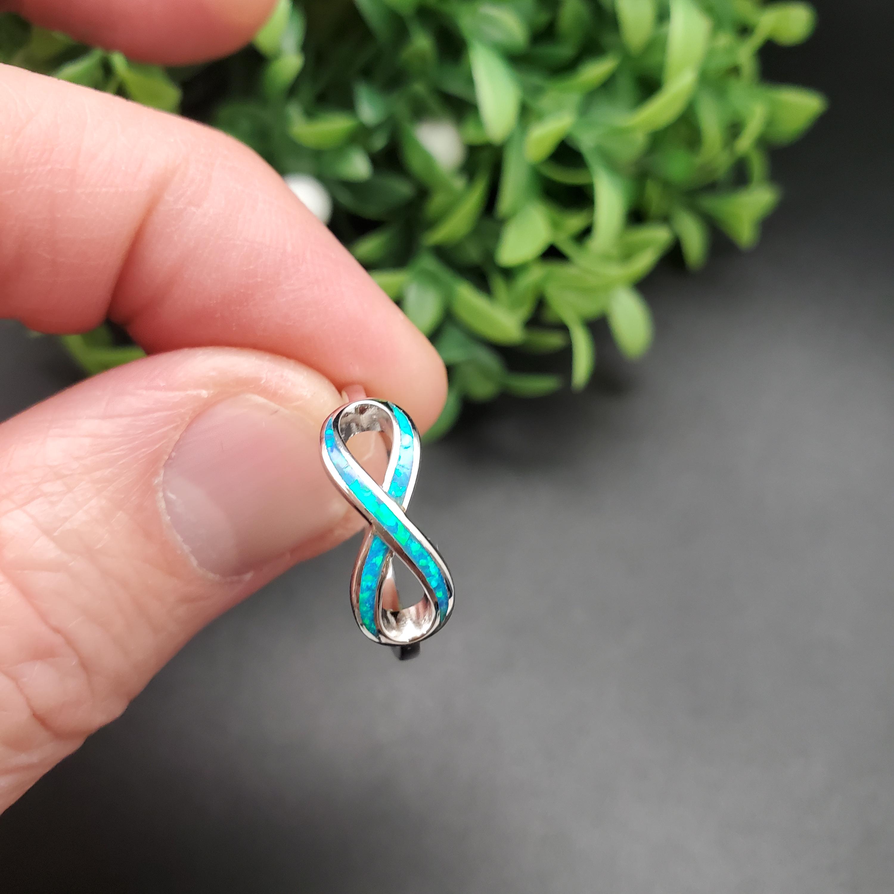 GG-126 | 上品なブルーオパール インフィニティ リング | スターリング