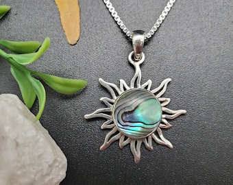 ATS-AYU026 | Mooie Paua Schelp Zon Ketting Hanger Optie Met Zilveren Ketting | Balinese sterlingzilveren abalone-hangerketting met ingelegde zon