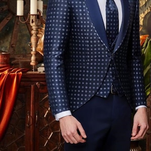 4-Peice Navy Shawl Lapel Tuxedo with Vest, Pants and Tie - Model 5119-5