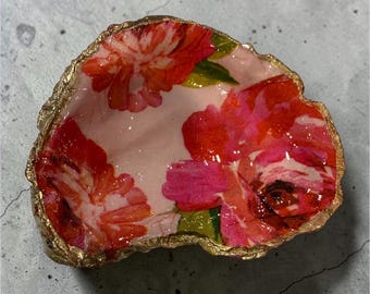 Pink Beauty Oyster Trinket Dish