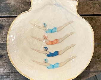 Vintage Swimmers Scallop Shell Dish – Coastal Beach Decor, Gold Edge Tray