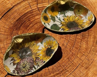 Sunflower Decoupage Clam Shell: Coastal Boho Ring Dish