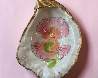 Mermaid Beauty Pink Oyster Trinket Dish