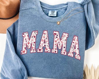 Comfort Colors® Valentines Mom Sweatshirt, Mama Heart Crewneck, Mom Love Shirt, Women Valentine sweater, Trendy Mama Shirt, V-Day Sweatshirt