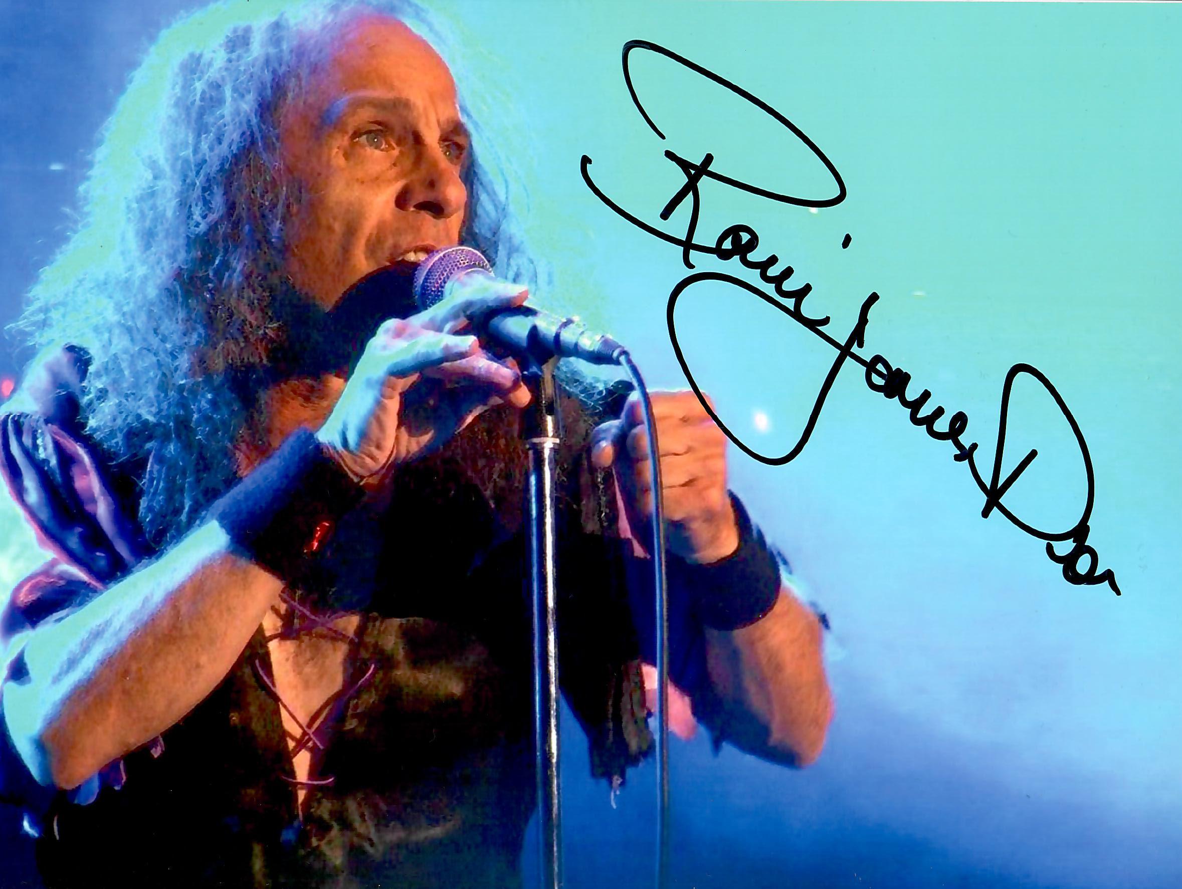 Ronnie James Dio 直筆サイン入り写真 Ronnie James Dio 8x10 photo signed with proof - Awesome Artifacts