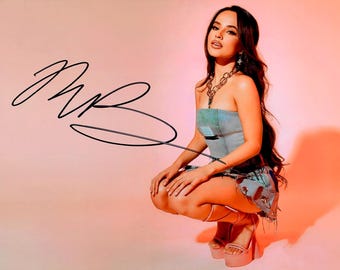 Autografo firmato a mano da Becky G con certificato di autenticità