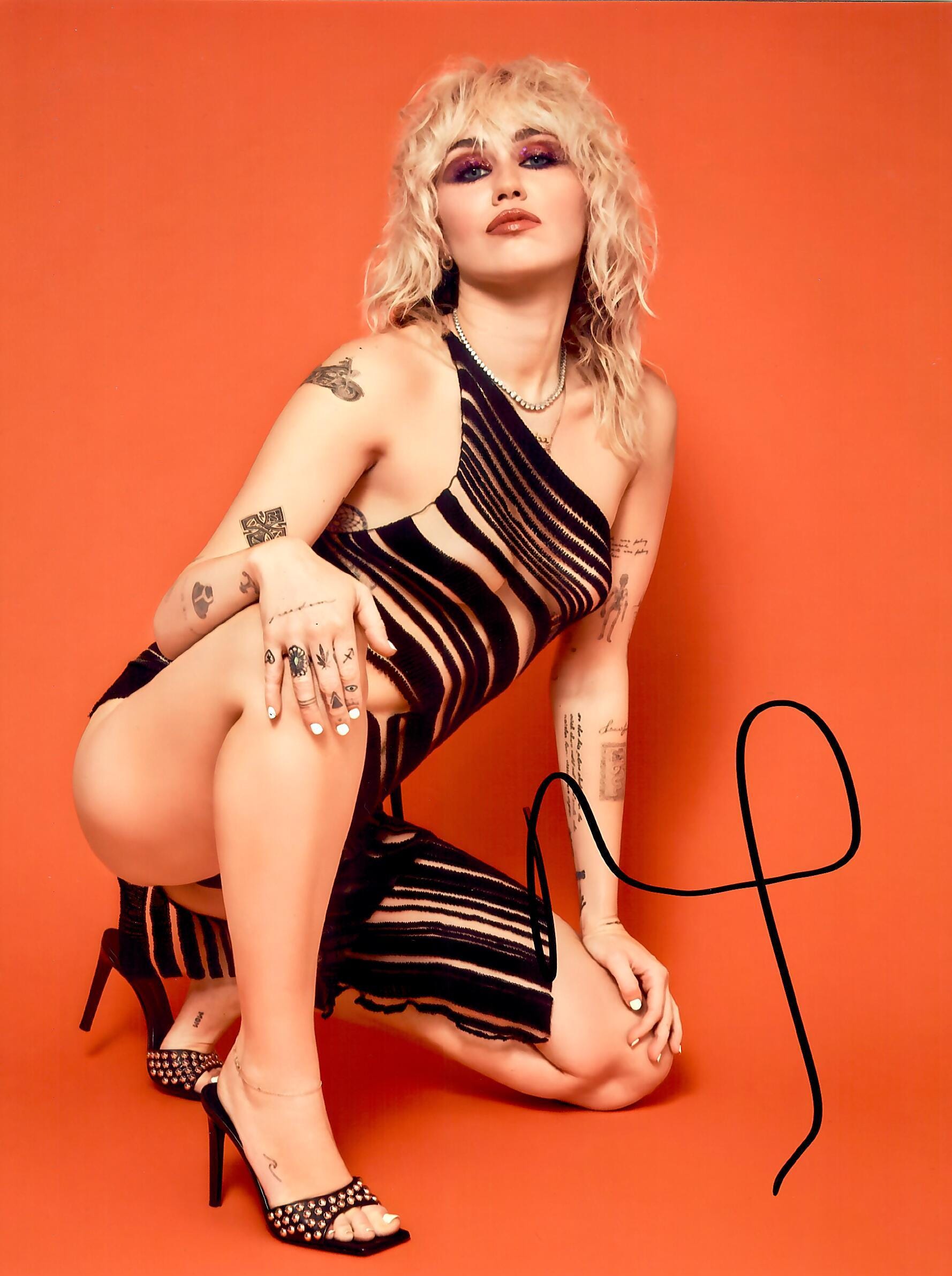 Miley autograph - Etsy 日本