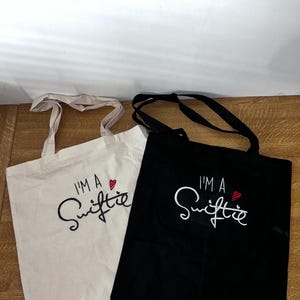 Bolso de mano bordado &quot;Soy una Swiftie&quot;