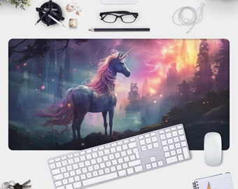 Tappetino da scrivania Mystical Unicorn - Tappetino da gioco XL e tappetino per mouse Fantasy Landscape