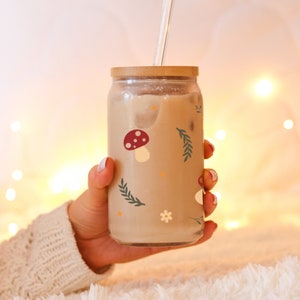 Forest Glass Can with Mushroom Print,Mushroom Iced Coffee Cup, Cottagecore Glass Tumbler Beer Can Glass with Lid and Straw Iced Coffee Glass