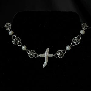 Middeleeuwse maliënkolder met barokke parel | Roestvrijstalen maliënkolder | Middeleeuwse sieraden | Handgemaakte sieraden | Ren Fair-sieraden