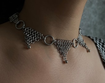 Colar de Cota de Malha Jester – Joia Medieval em Aço Inoxidável, Gargantilha Minimalista de Fantasia Sombria, Colar Marcante Feito à Mão