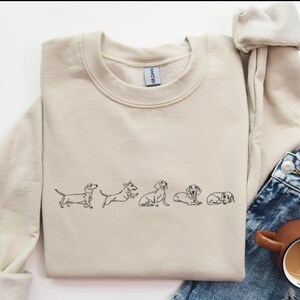 Dachshund Mom Sweatshirt, Dachshund Sweatshirt, Dachshund Mama Shirt, Dauchand Christmas Shirt, Dachshund Lover Gift, Christmas Gift Shirt