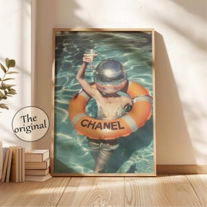 Retro Disco Ball Print, Funky Cocktail am Pool Poster, Eklektische 70er Jahre Kunst, Luxus Spiegelball Wandkunst, Modernes Wohndekor
