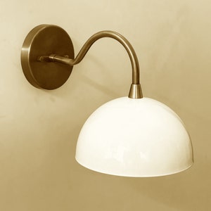 Mid-Century Modern Brass Wall Lamp Sleek Sconce Lighting for Elegant Home Deco