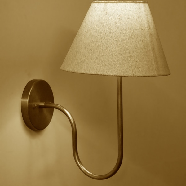 Chic Minimalist Brass Wall Sconce with Elegant Fabric Shade  Indoor Light Fixture for Sophisticated Ambience