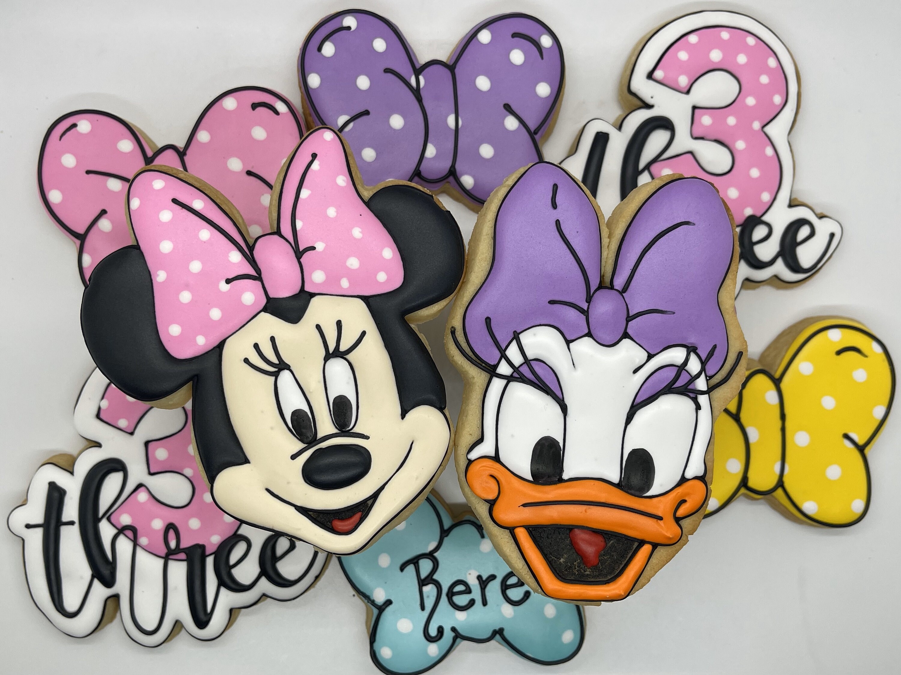 Minnie Bowtique Sugar Cookies Set of 12 Bowtiful Delights Etsy