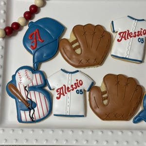Baseball-Themed Decorated Sugar Cookies – Set of 12