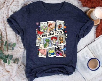 Camiseta de Toy Story The Eras Tour con colores cómodos, camiseta de Woody, Buzz Lightyear, Jessie, Bo Peep, Mr. Potato Head, camiseta de Magic Kingdom Disneyland