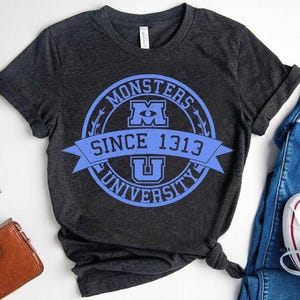Camiseta de Disney Pixar Monsters University Comfort Colors, camiseta de viaje familiar a Magic Kingdom Disneyland, camiseta de regalo de cumpleaños