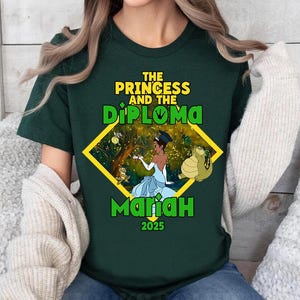 Camiseta personalizada de La Princesa y el Diploma 2025 con colores cómodos, camiseta personalizada de la Princesa Tiana para graduarse, viaje de graduación de Disney