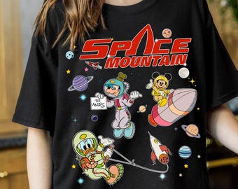 Camiseta Mickey & Friends Space Mountain Comfort Colors, Camiseta Disney Space Astronauts, Camiseta Retro Space Mountain, Camiseta Magic Kingdom Disneyland