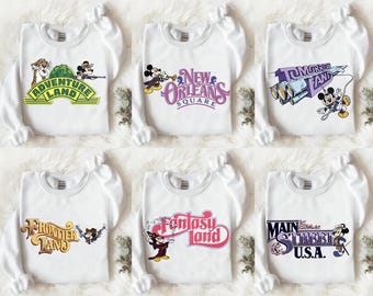 Komfort Farben Vintage Disneyland Parks Shirt 90er Jahre Shirt für Disney Trip Main Street USA Tomorrowland Fantasyland Bear Country Adventureland