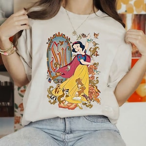 Disney Schneewittchen Prinzessin mit Tier Retro Komfort Farben Shirt, Disney Prinzessinnen Schneewittchen Shirt, Magic Kingdom Disneyland Reise Shirt