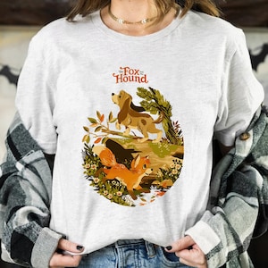 Koszulka Vintage The Fox And The Hound Tod And Copper Magic Kingdom WDW Disneyland Family Vacation Shirt, prezent urodzinowy dla dorosłych i dzieci