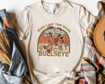Camiseta de Disney Pixar Toy Story Woody Ride Like the Wind, colores cómodos, camiseta de Woody Cowboy y Bullseye, camiseta de viaje a Magic Kingdom Disneyland
