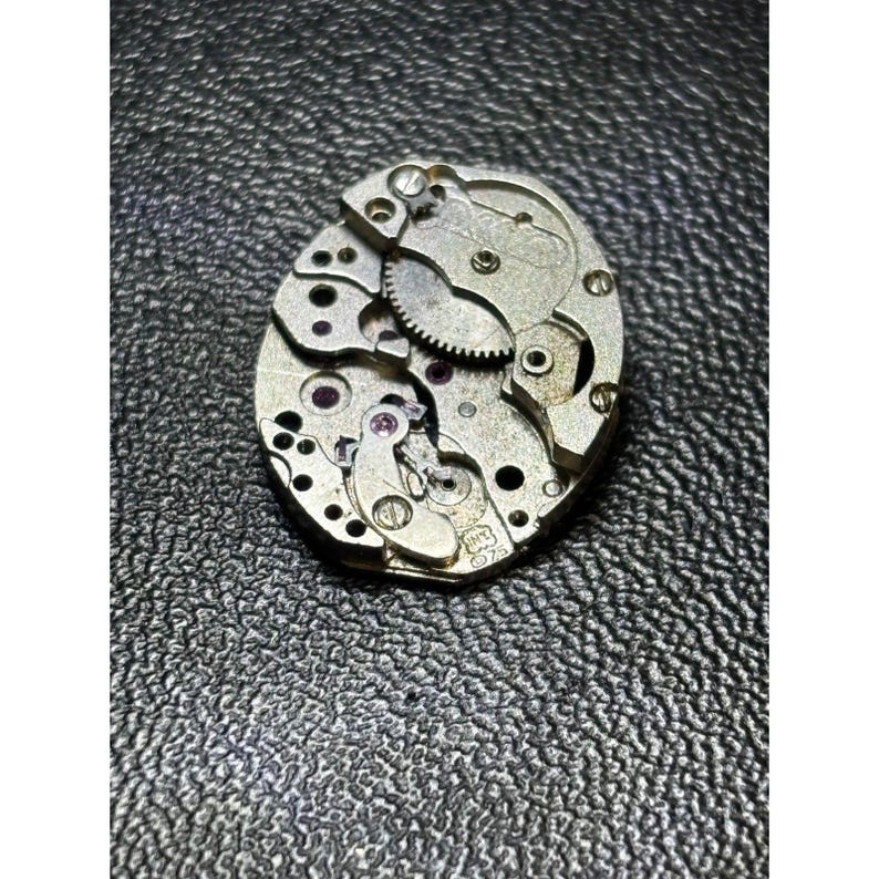 INT Durowe cal. 75 watch movement for parts/repair image 1