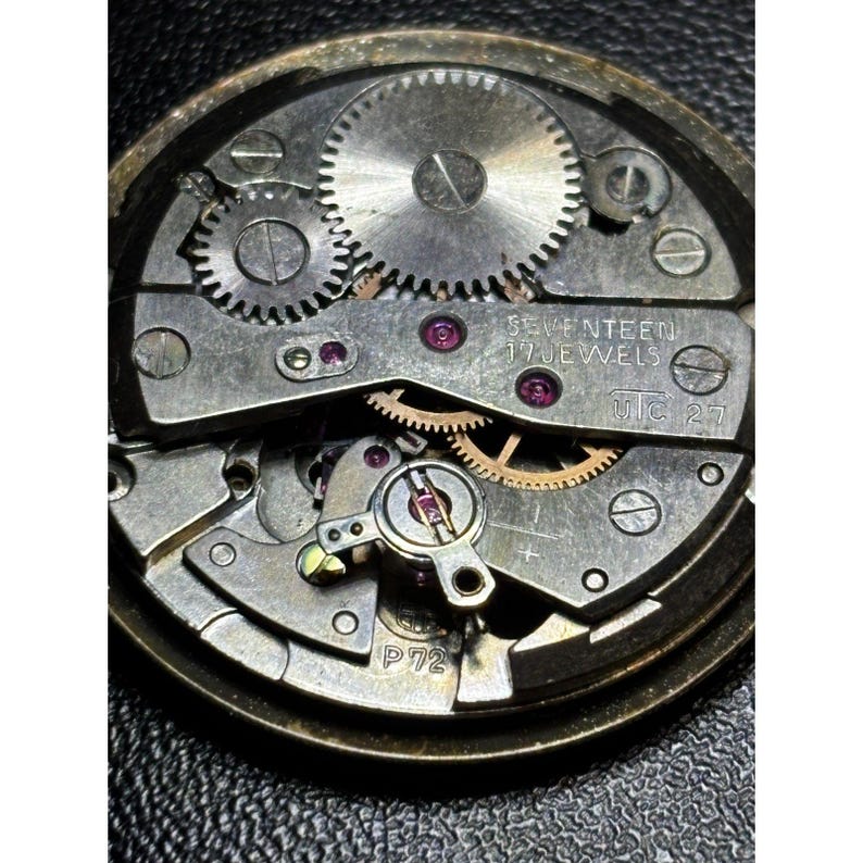 UTC-Unitime cal. 27 watch movements for parts/repair, new balance wheel Bild 2