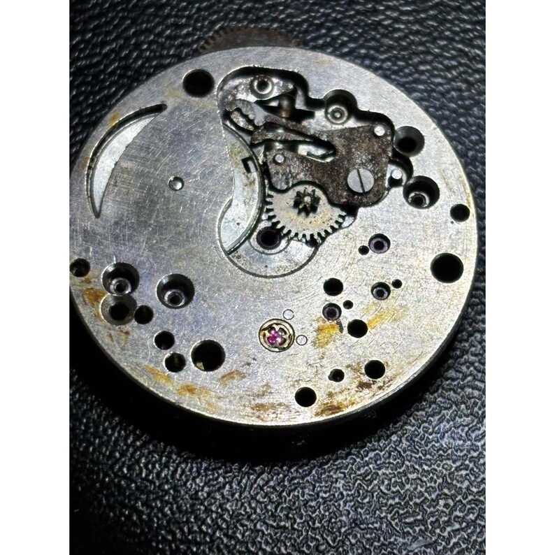 Bulova cal. 10BNCH movement with military dial image 6