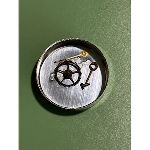 NOS Wittnauer cal. 99WN watch movement Part #2 center wheel complete image 3