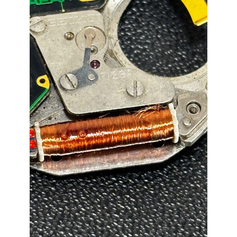 Seiko cal. 7123A 2j movement for parts/repair image 3