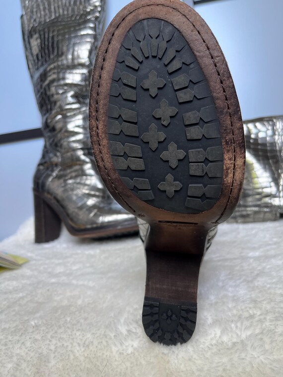 Ugg Collection Shearling Lined Silver Leather Boo… - image 6