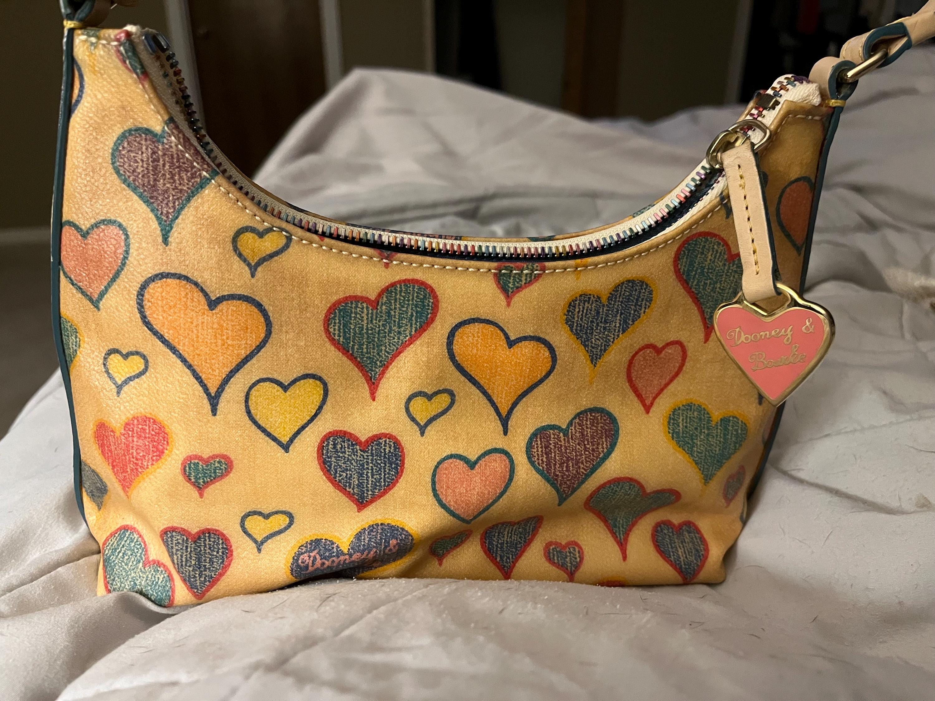 ゆう様【レア】DOONEY & BOURKE　ハンドバッグ　キャンバス Rare Vintage Dooney & Bourke Large Graffiti Purse Handbag