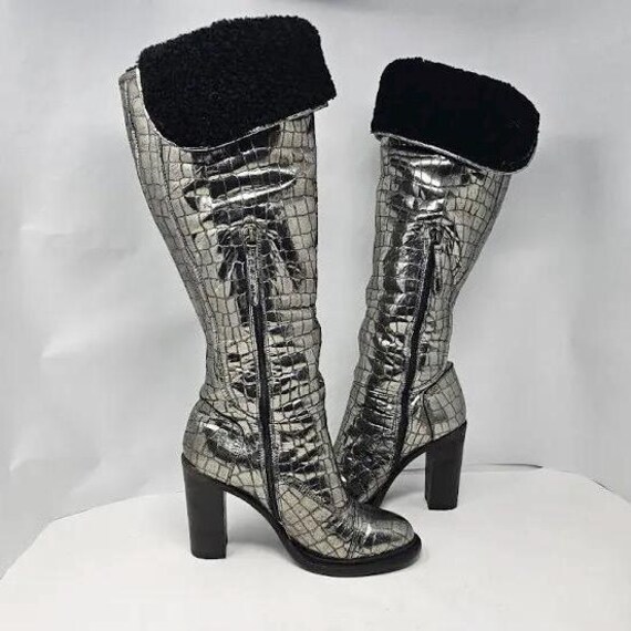 Ugg Collection Shearling Lined Silver Leather Boo… - image 8