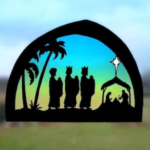 Könnte beinhalten: Silhouette von drei Weisen, die auf eine Krippe mit einem Stern darüber zugehen. Die Szene spielt vor einem blauen und grünen Farbverlaufshintergrund mit Palmen.