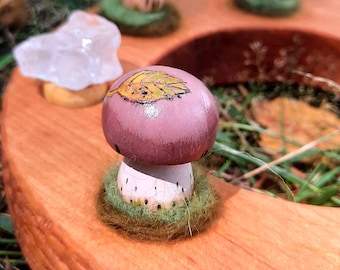 Brown Fungi with a leaf - Celebrationring Ornament / plug - Steker - birthdayring - fits Grimms - Waldorf - Mushroom - advent spiral