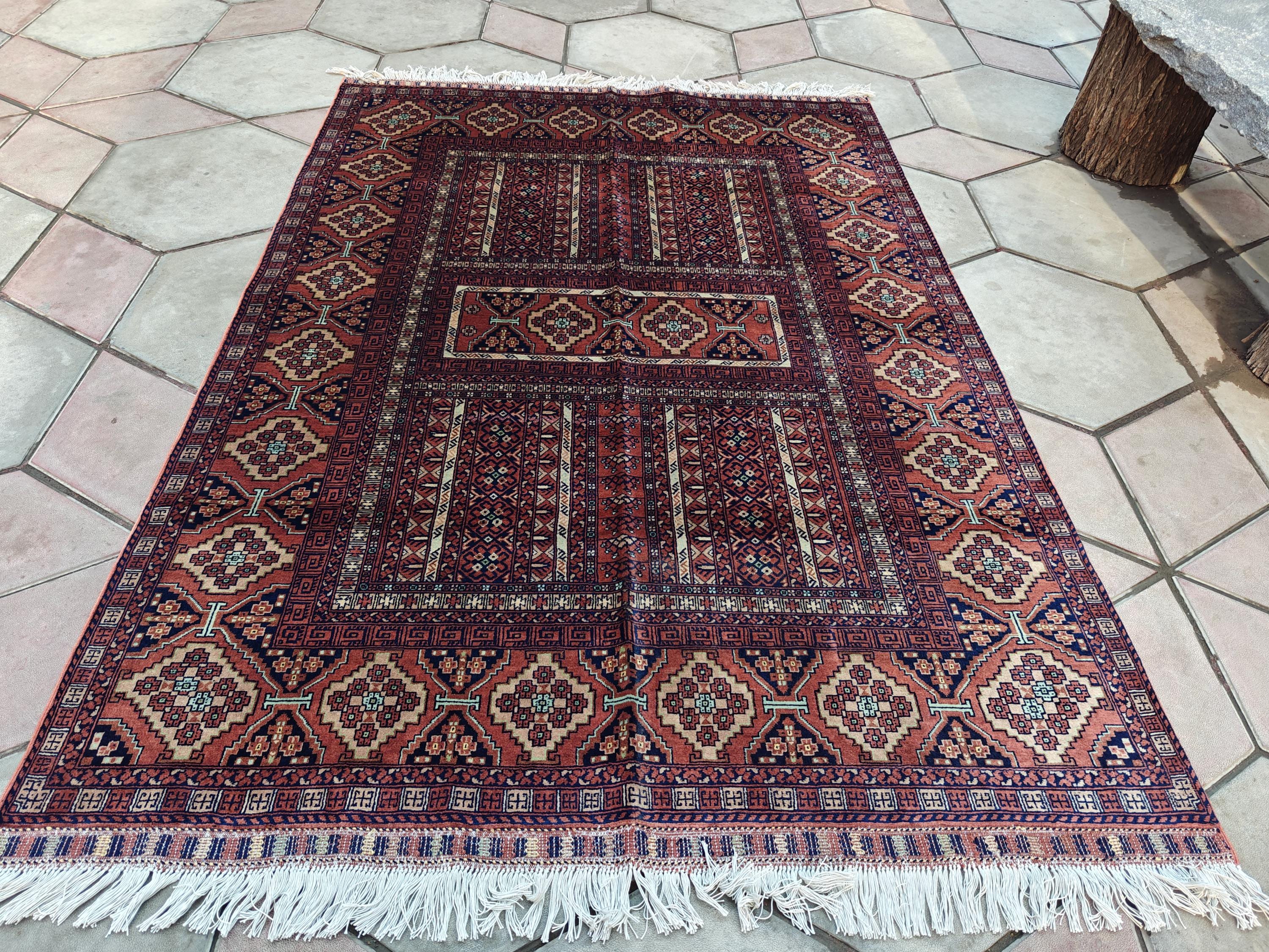 Hand-Knotted Wool Sarouk Persian Geometric Runner Rug