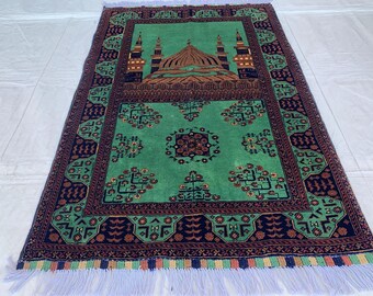 Handmade Green Bukhara Prayer Rug – 4.6x2.11 ft, Wool Islamic Carpet