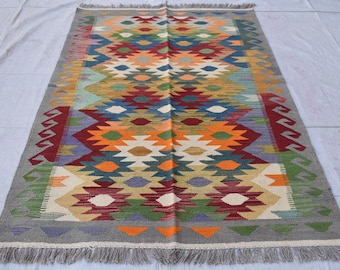 手織りアフガニスタンキリムラグ：幾何学模様ウールトライバルラグ